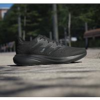 Imagem do produto Tênis Preto Response Runner